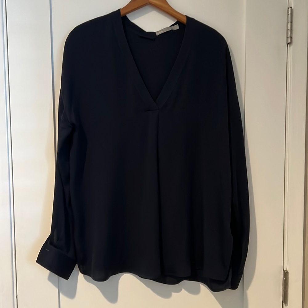 Vince. Navy blue silk blouse. Excellent condition.